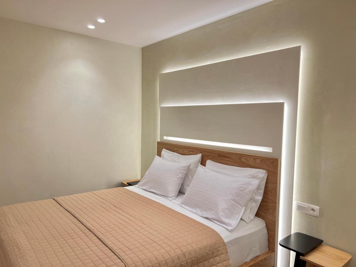 Elpis Guest House Himarë Eksteriør billede