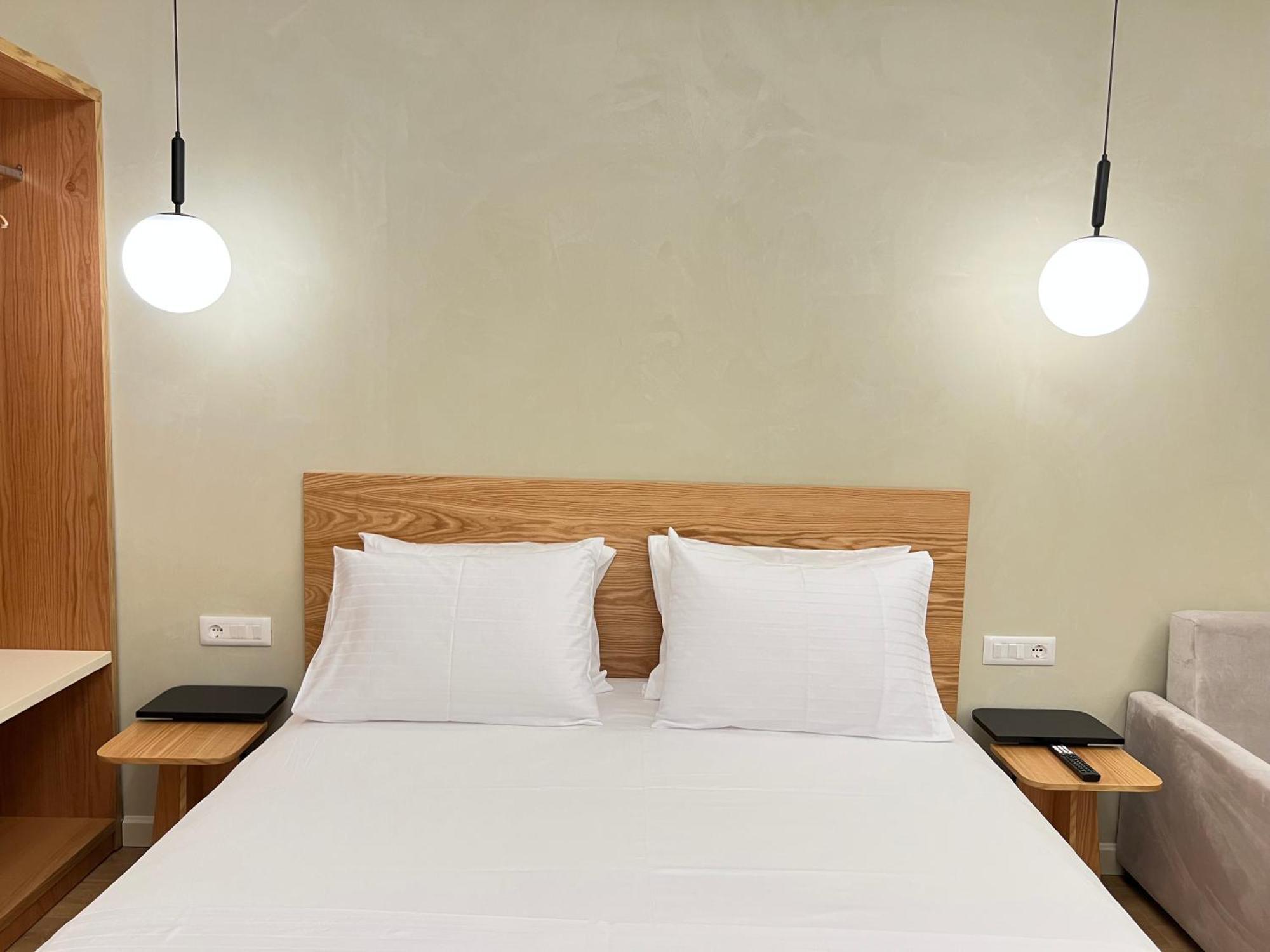 Elpis Guest House Himarë Eksteriør billede