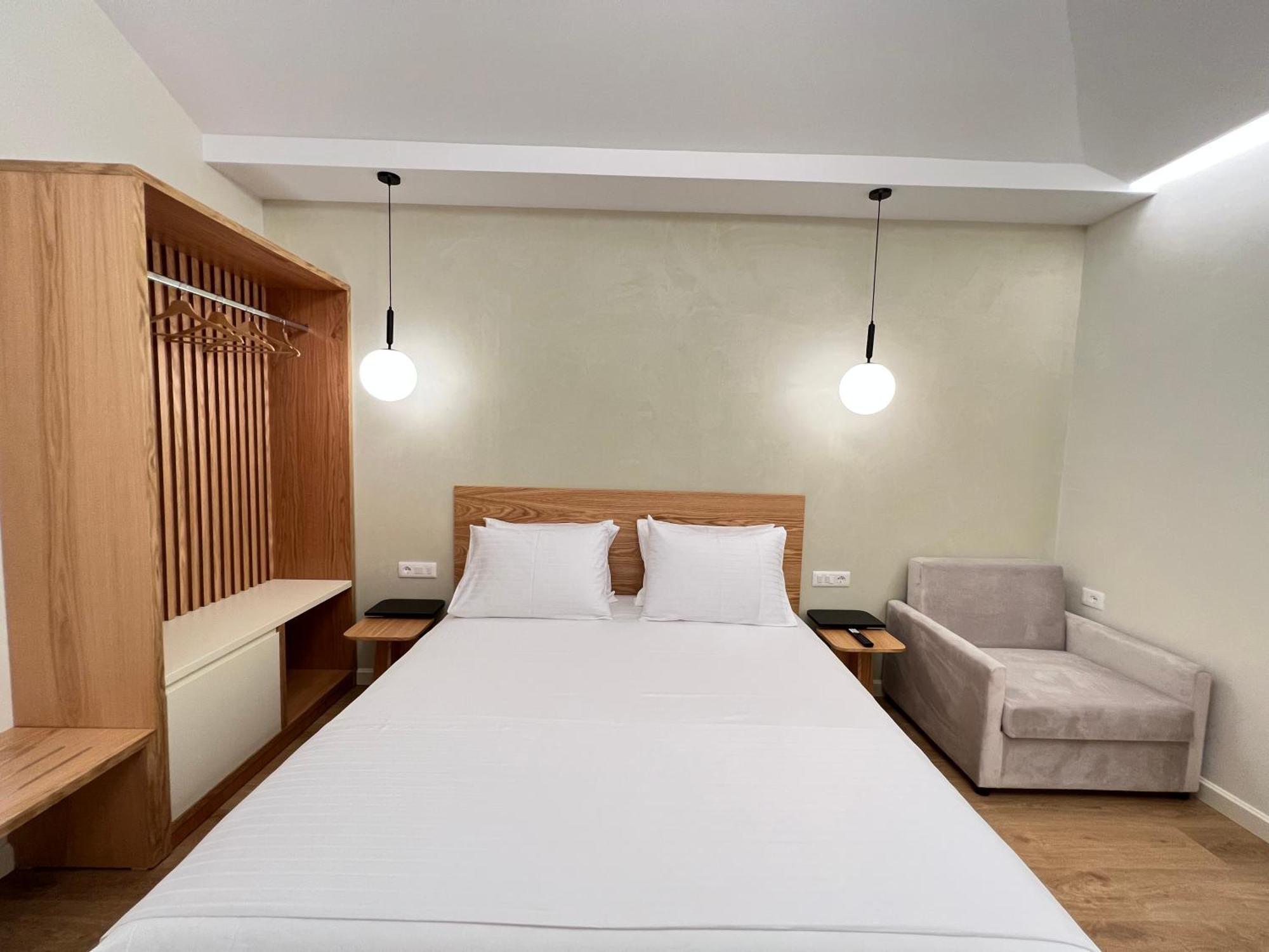 Elpis Guest House Himarë Eksteriør billede