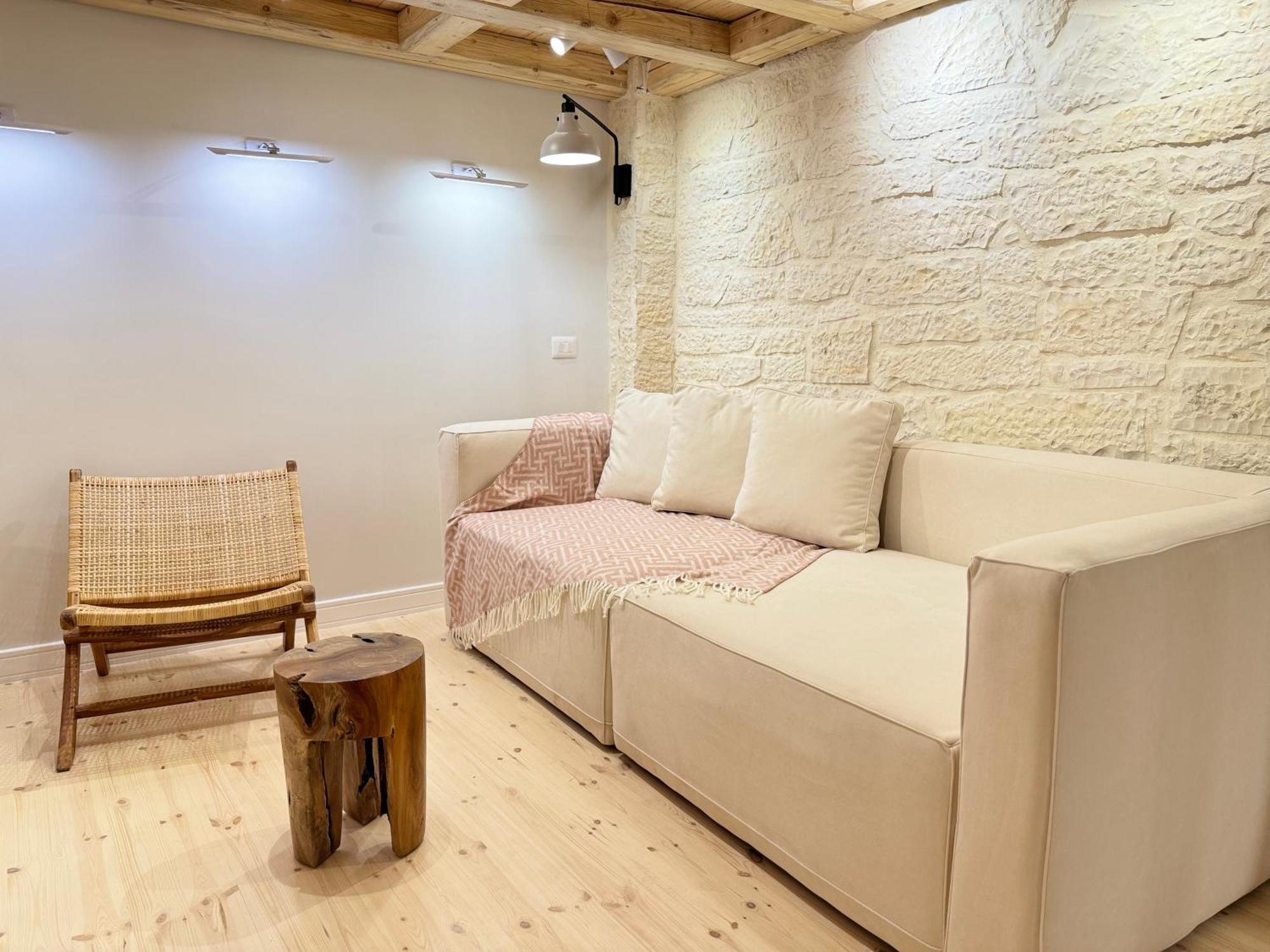 Elpis Guest House Himarë Eksteriør billede