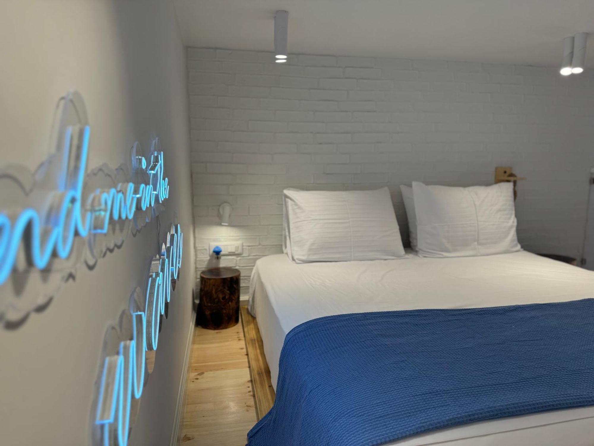 Elpis Guest House Himarë Eksteriør billede